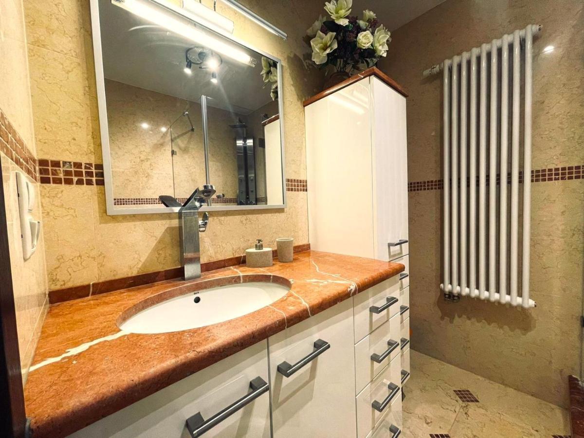 Marble Apartament Zamość Exteriér fotografie